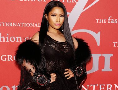 Nicki Minaj: «Μοιράζει εγκεφαλικά» στο instagram (φωτό, βίντεο)